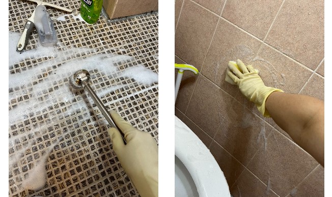 화장실 바닥 타일과 벽 타일을 천연 세제로 청소하는 모습